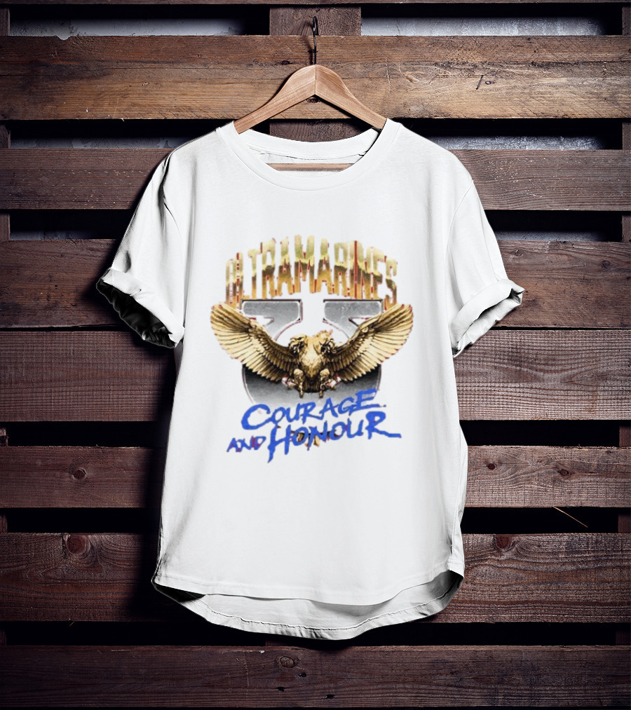 Warhammer 40 000 Ultramarines Courage And Honour Emblem With Eagle Wings T-Shirt