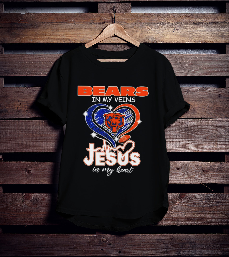 Bears In My Veins Heartbeat Jesus In My Heart T-Shirt