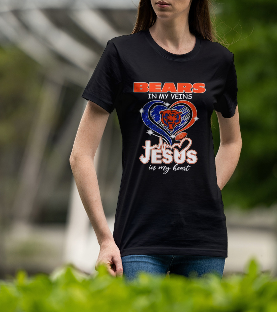 Bears In My Veins Heartbeat Jesus In My Heart T-Shirt