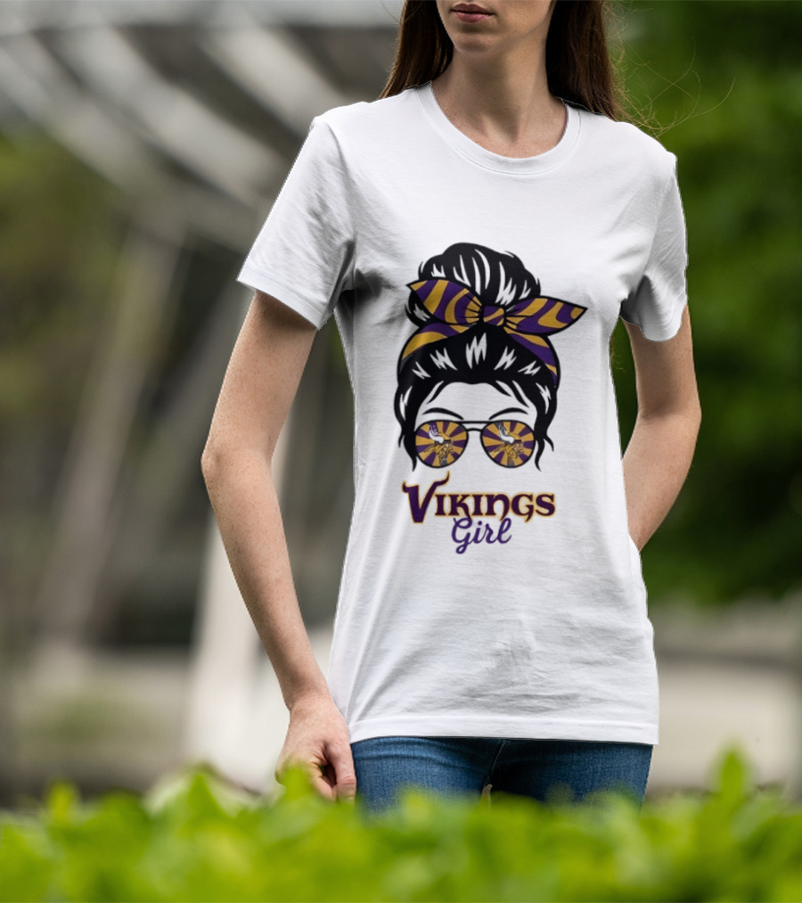 Minnesota Vikings Girl Messy Bun Sunglasses Fan T-Shirt