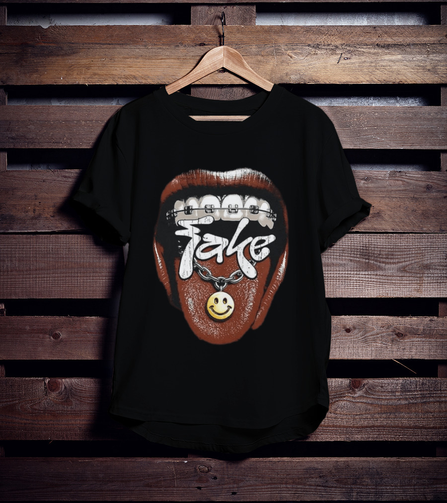 Fake Smile Braces Mouth Gothic Dark Grunge Aesthetic T-Shirt