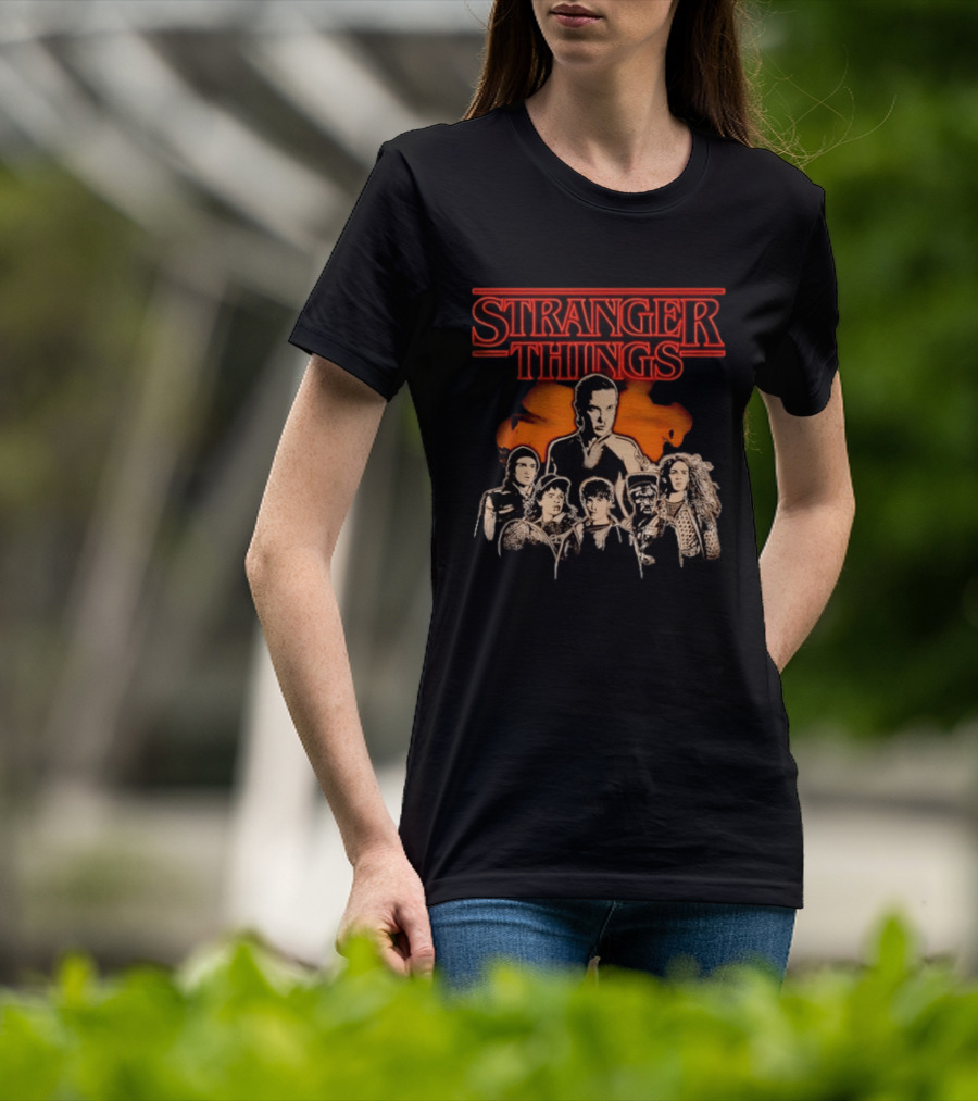 Stranger Things Cast Group Illustration With Eleven And Main Characters T-Shirt