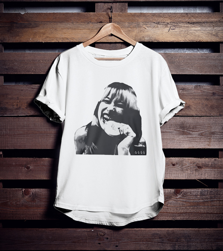 Alysa Liu Gold Medalist Joyful Celebration Halftone 4444 T-Shirt