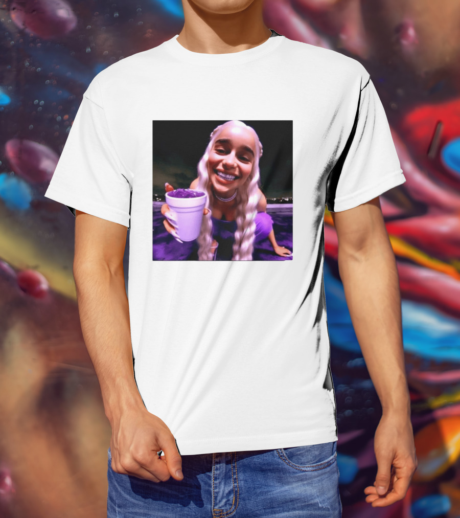 Emilia Clarke Purple Cup Queen Of Dragons Vibrant Smile T-Shirt