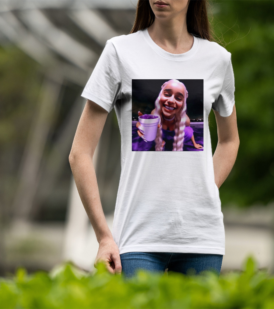 Emilia Clarke Purple Cup Queen Of Dragons Vibrant Smile T-Shirt