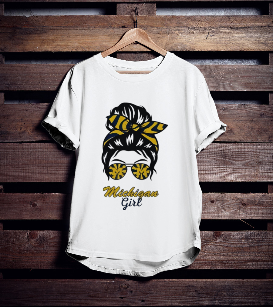 Michigan Girl Messy Bun Glasses Bow T-Shirt