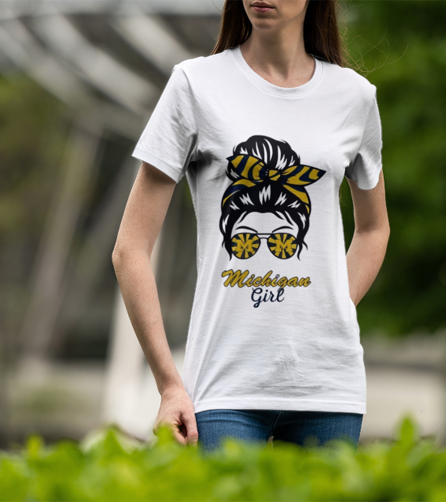 Michigan Girl Messy Bun Glasses Bow T-Shirt