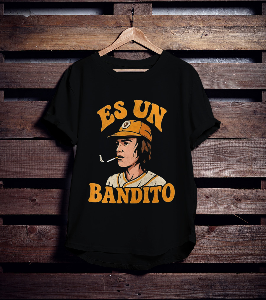 Es Un Bandito Smoking Vintage Baseball Aesthetic T-Shirt