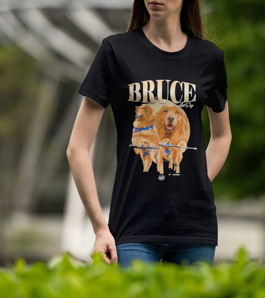 Bruce The Bat Dog Rochester Red Wings Baseball Golden Retriever T-Shirt