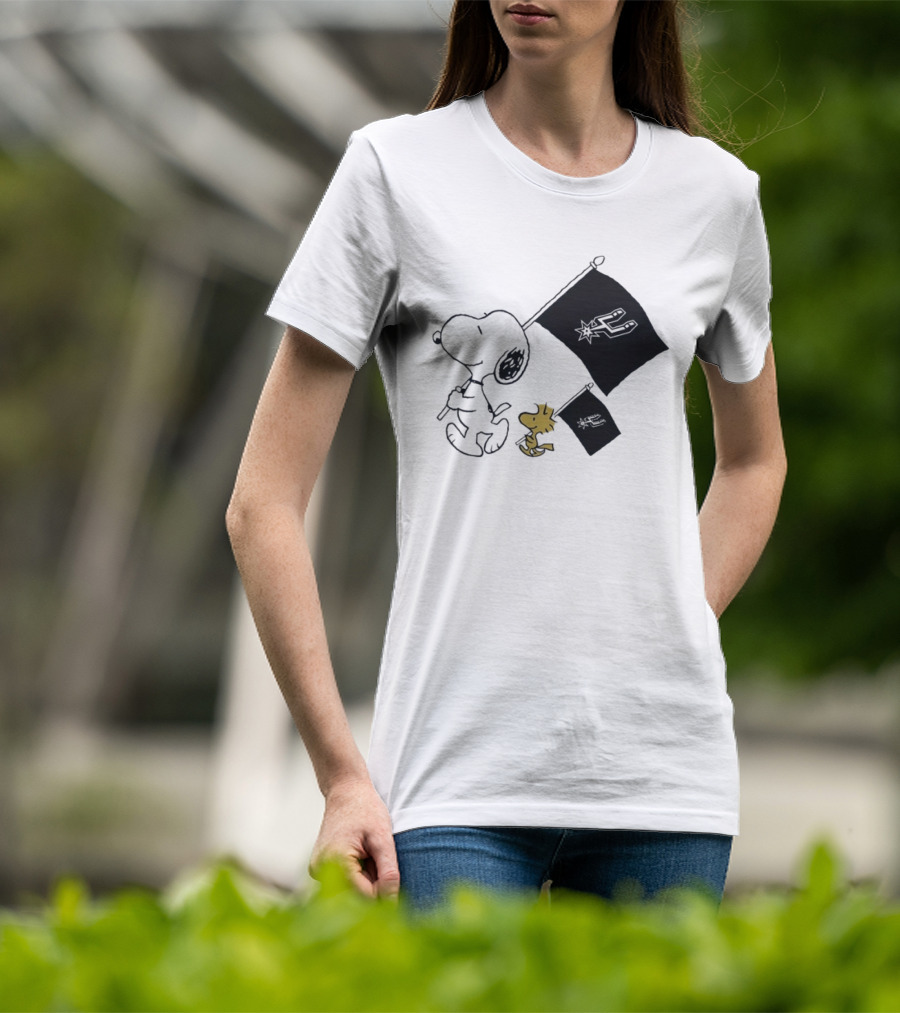 Snoopy Woodstock San Antonio Spurs Flags Peanuts NBA Fan T-Shirt