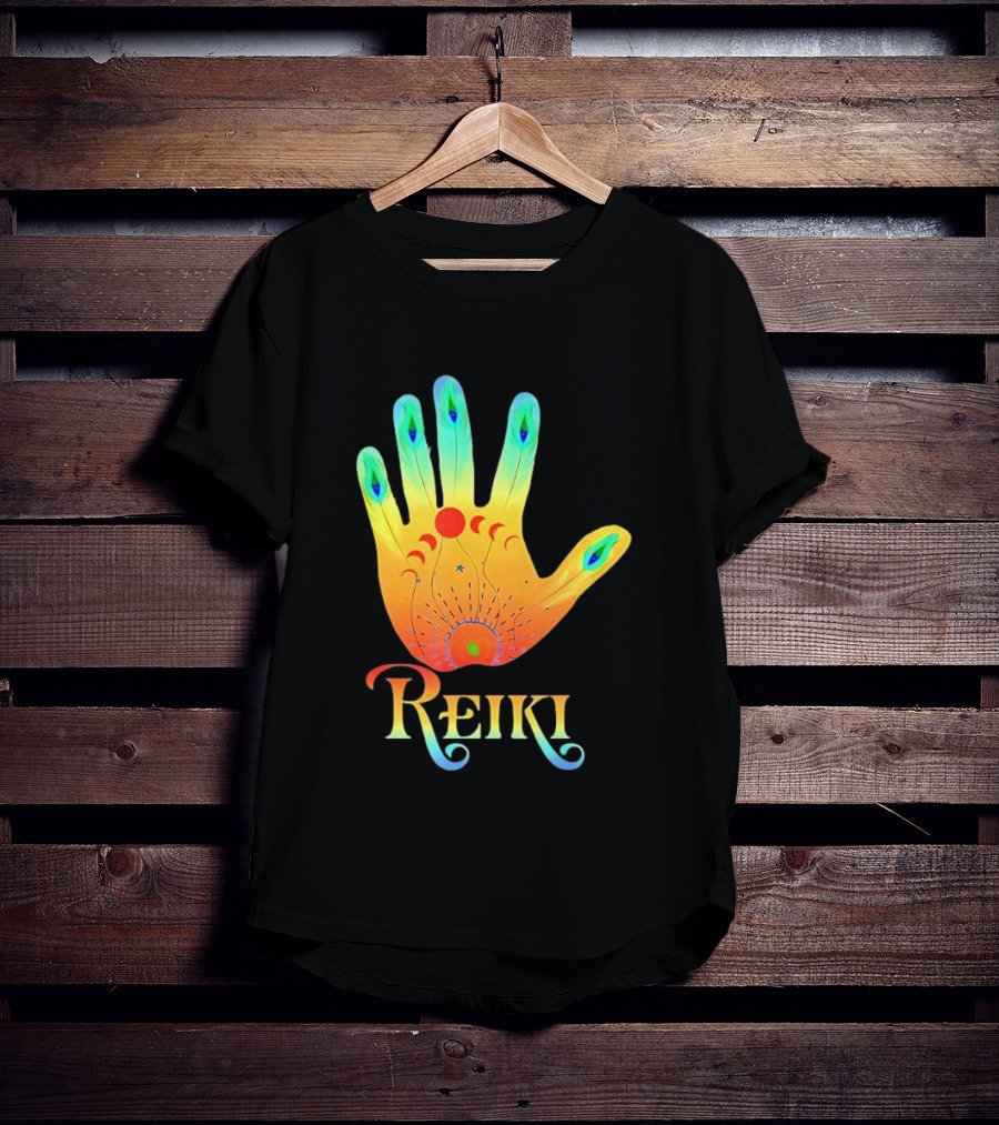Reiki Practitioner Healer Therapist Master Colorful Hand T-Shirt
