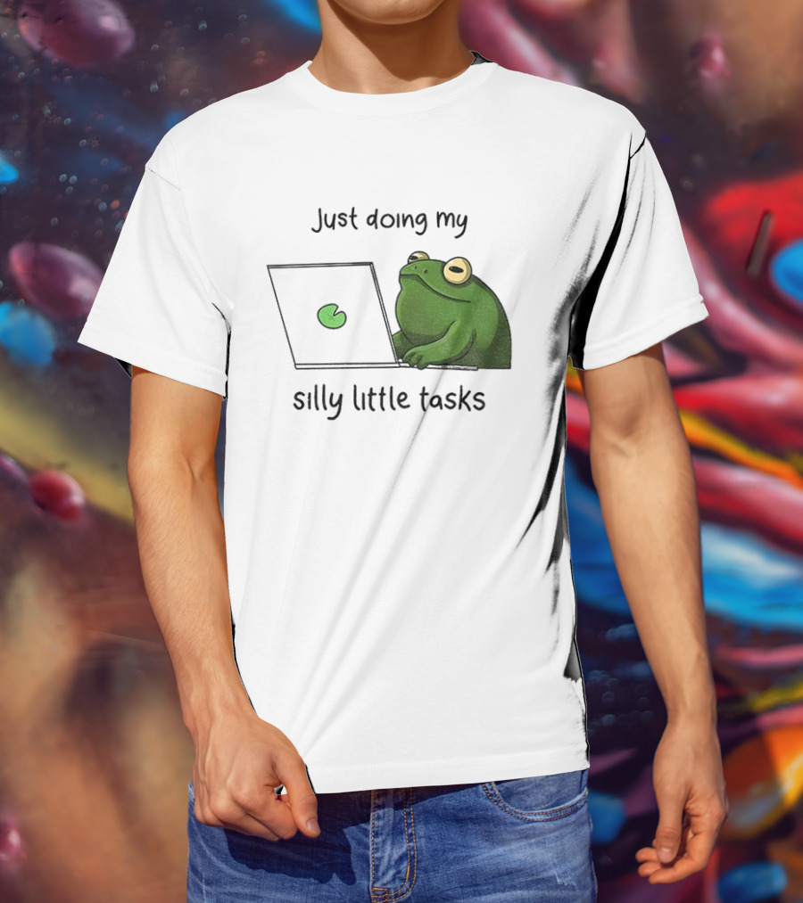 Silly Frog Doing My Little Tasks Playful Green T-Shirt