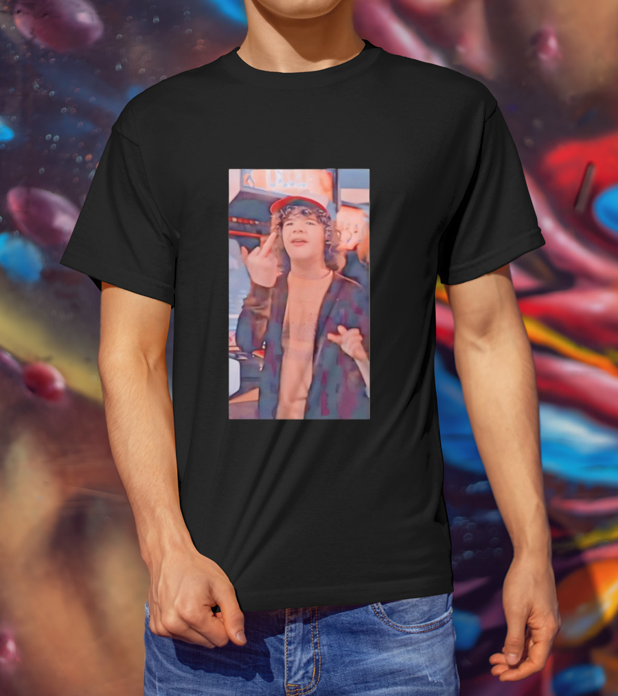 Dustin Henderson Stranger Things Arcade Scene Middle Finger Pose T-Shirt