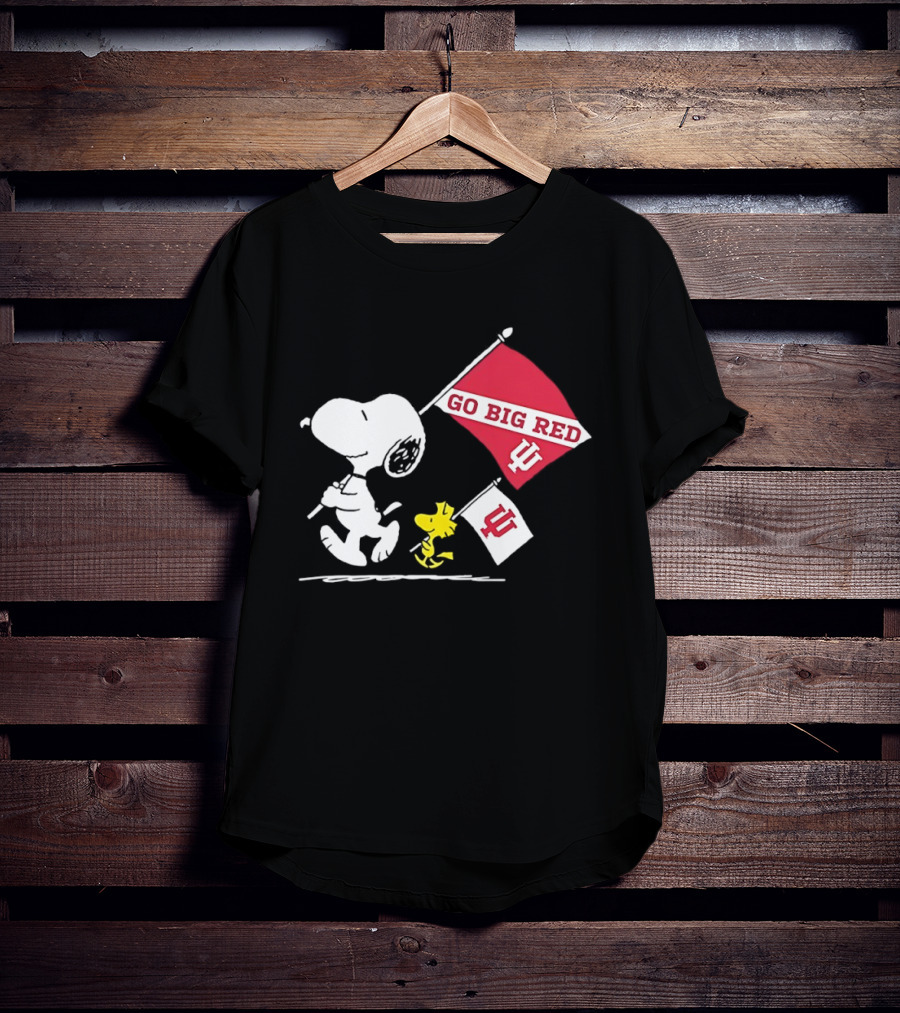Snoopy Woodstock Go Big Red Indiana Hoosiers Flag T-Shirt