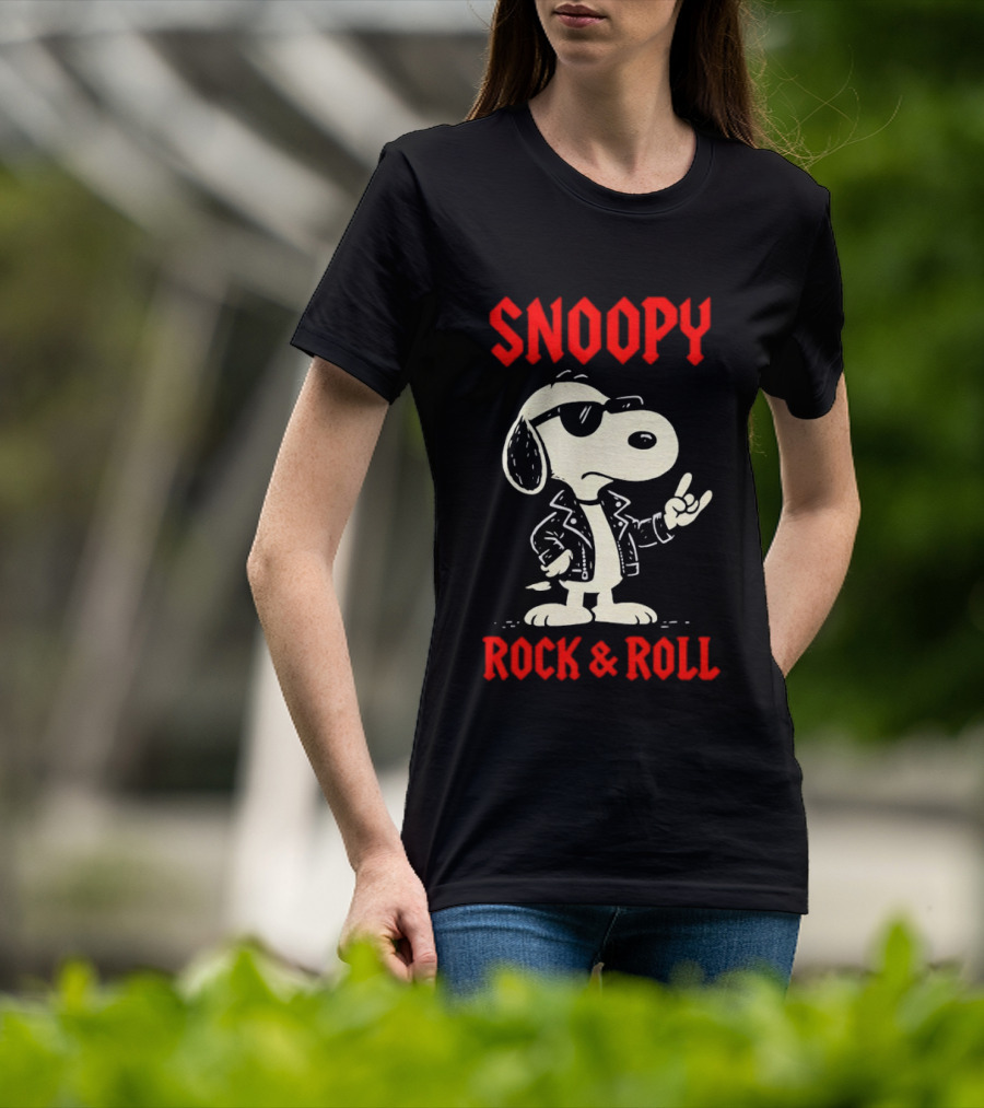 Snoopy Rock & Roll Vintage Peanuts Music T-Shirt