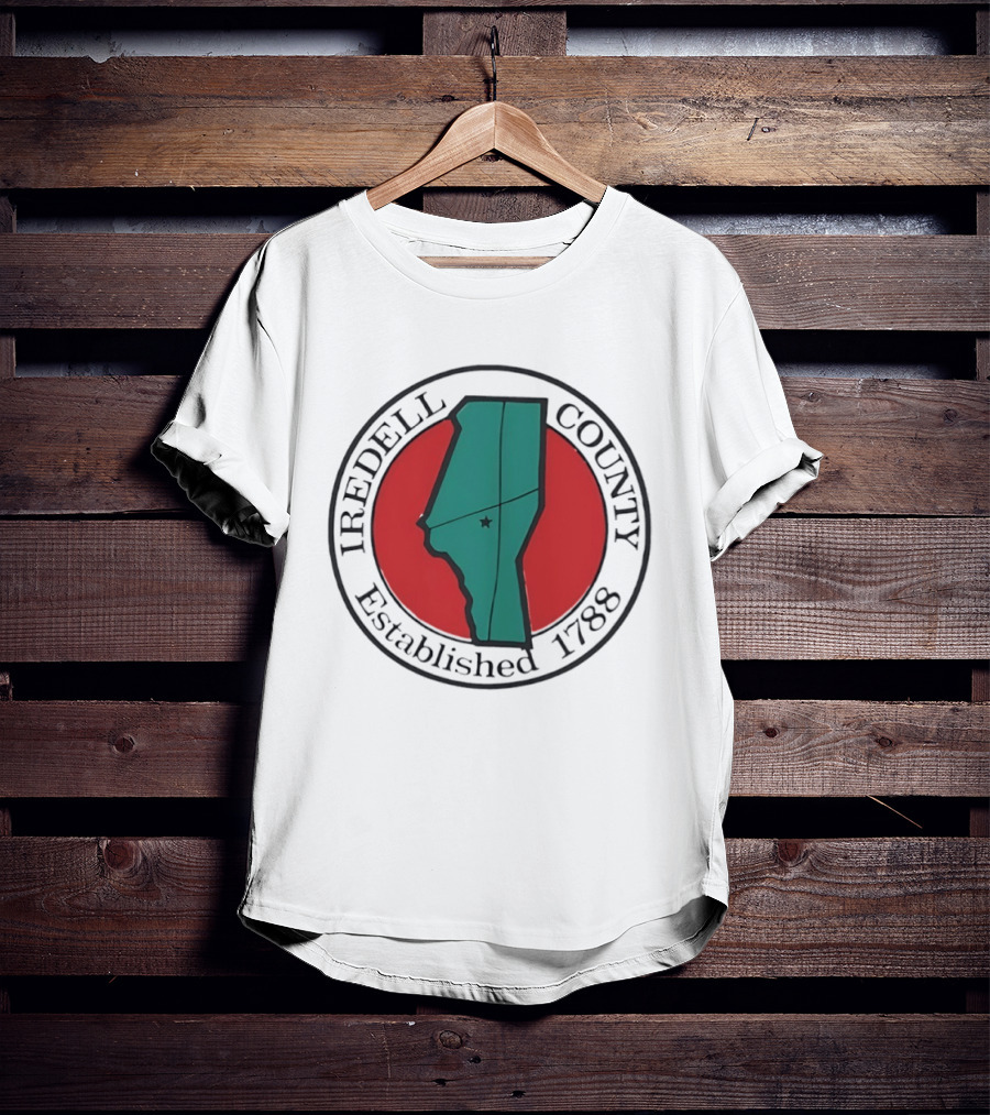 Iredell County North Carolina Emblem Established 1788 Circle Map Star T-Shirt
