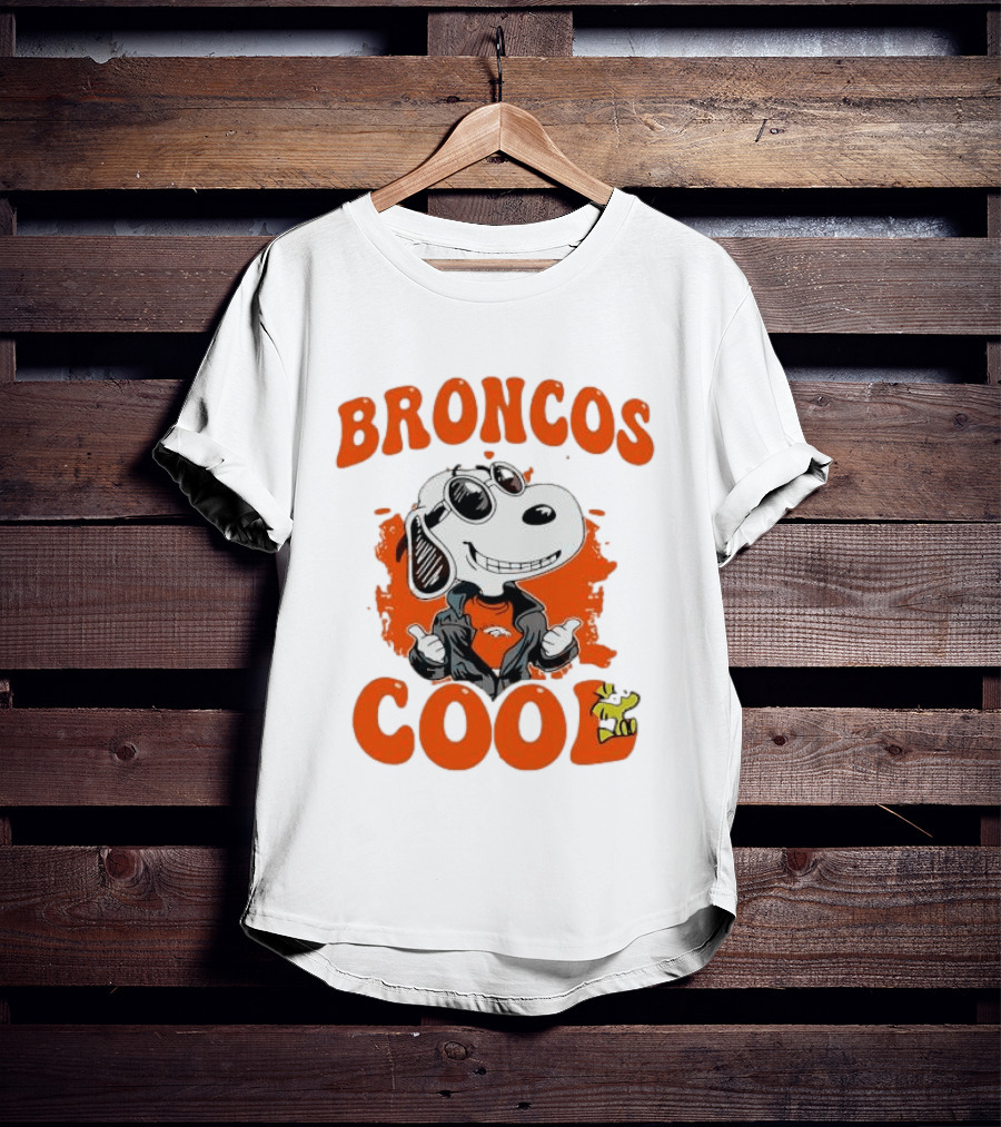 Snoopy Denver Broncos Cool Peanuts Character NFL Fan T-Shirt