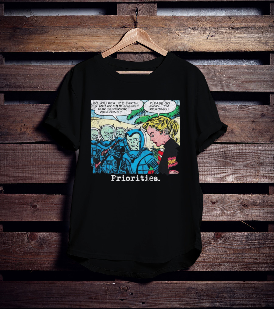Women And Alien Priorities Please Go Away I'm Reading T-Shirt