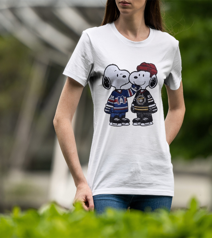 Snoopy Shane Hollander Kissing Ilya Rozanov Hockey LGBT Peanuts Charlie Brown Ice Hockey Romance Cartoon T-Shirt