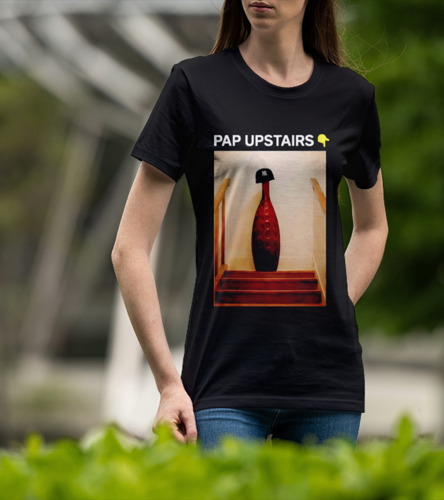 PAP UPSTAIRS New York Yankees Iconic Hat Emoji Stairs T-Shirt