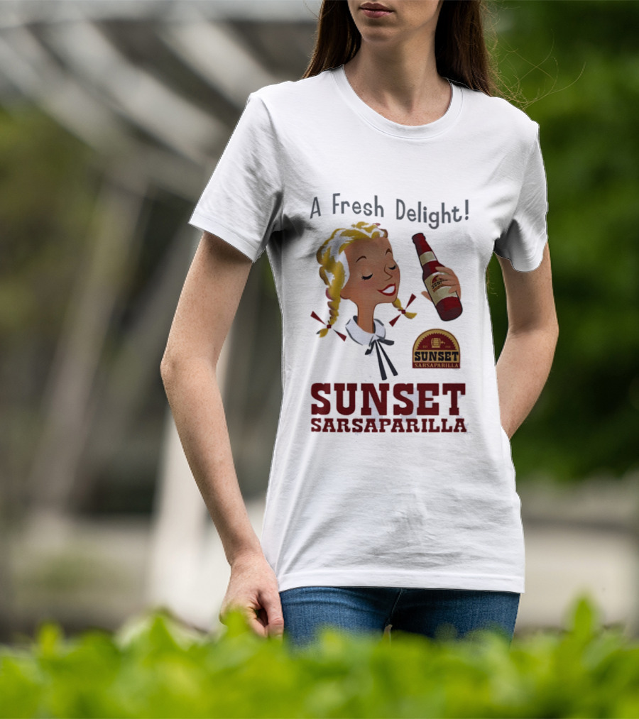 A Fresh Delight Sunset Sarsaparilla Bottle Vintage Fallout T-Shirt