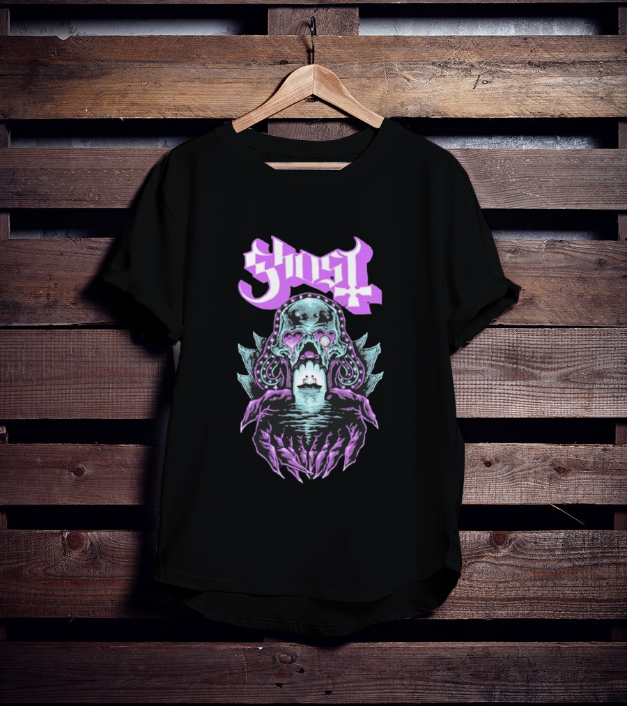 Ghost Tunnel Love Skull With Purple Heart Eyes And Ship T-Shirt