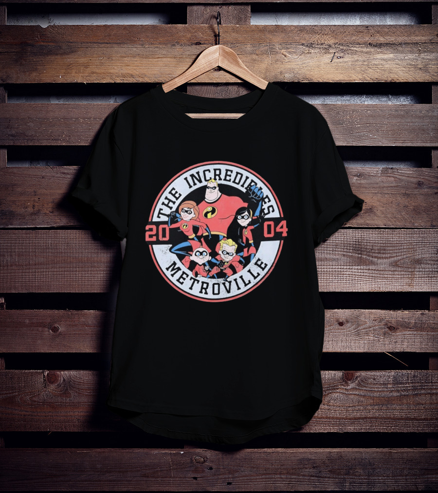 The Incredibles Metroville 2004 Characters Family Superheroes T-Shirt