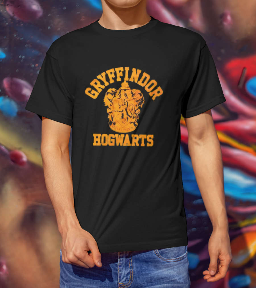 Gryffindor Hogwarts School Crest Shield Lion T-Shirt