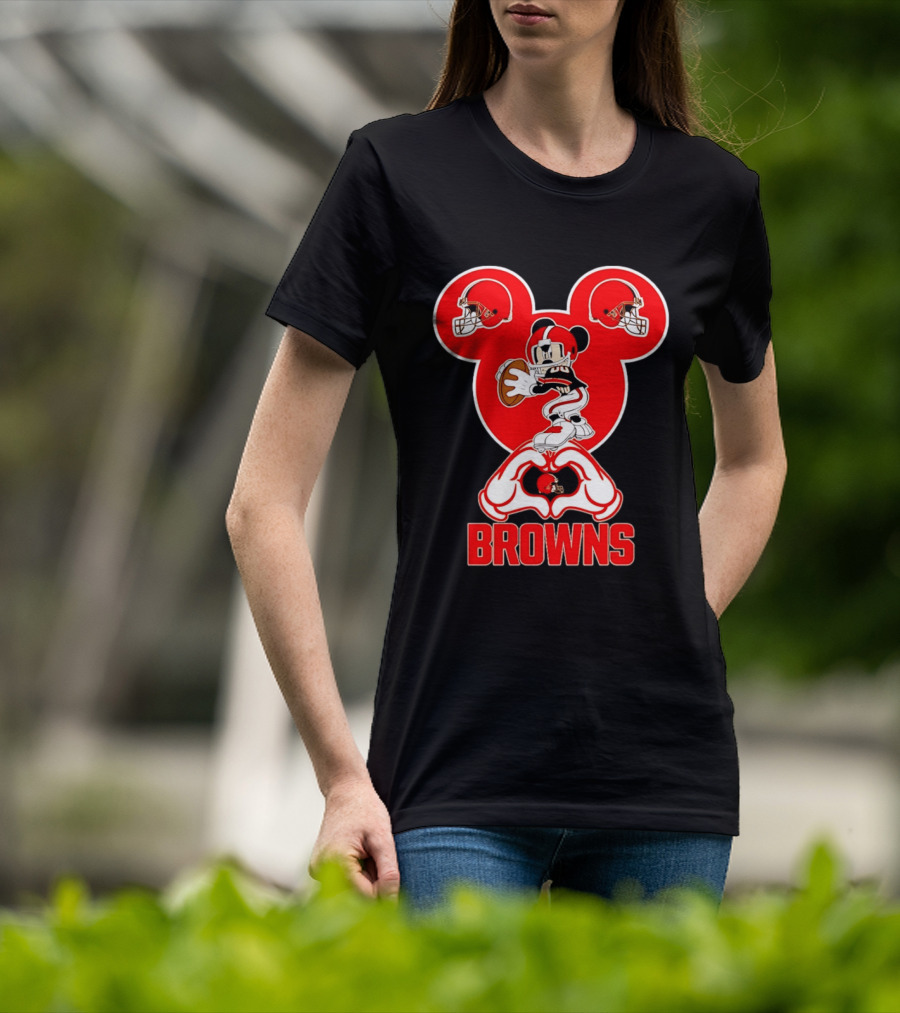 Cleveland Browns Mickey Mouse Football Quarterback Love T-Shirt