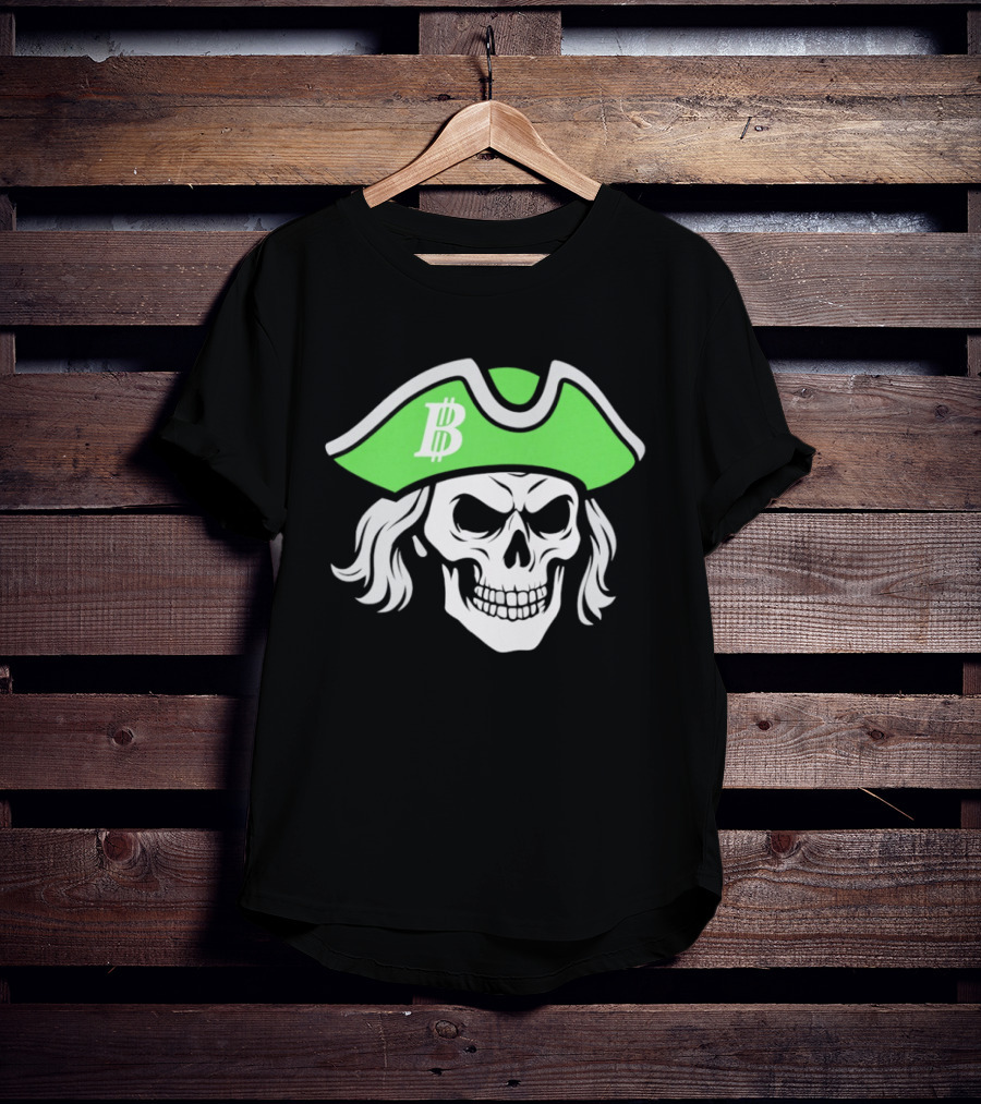 Pennsylvania Benjamins Skull With Pirate Hat Featuring Bitcoin T-Shirt