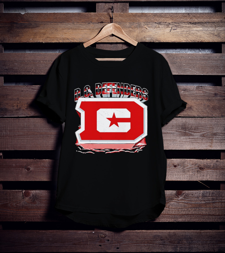 DC Defenders UFL Large Red Iconic Star T-Shirt