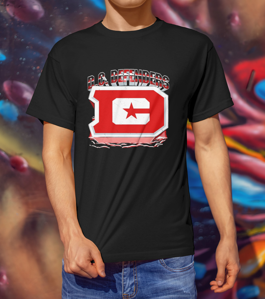 DC Defenders UFL Large Red Iconic Star T-Shirt