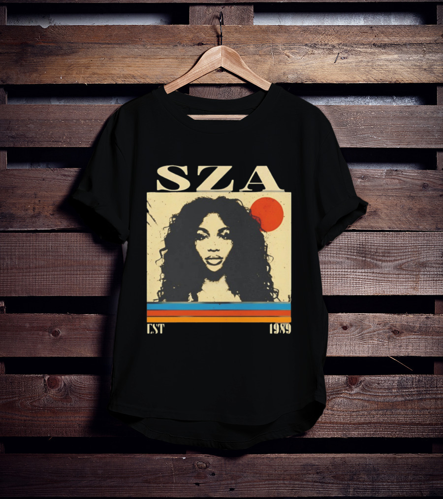 SZA EST 1989 Vintage Style Portrait With Retro Sun And Stripes T-Shirt