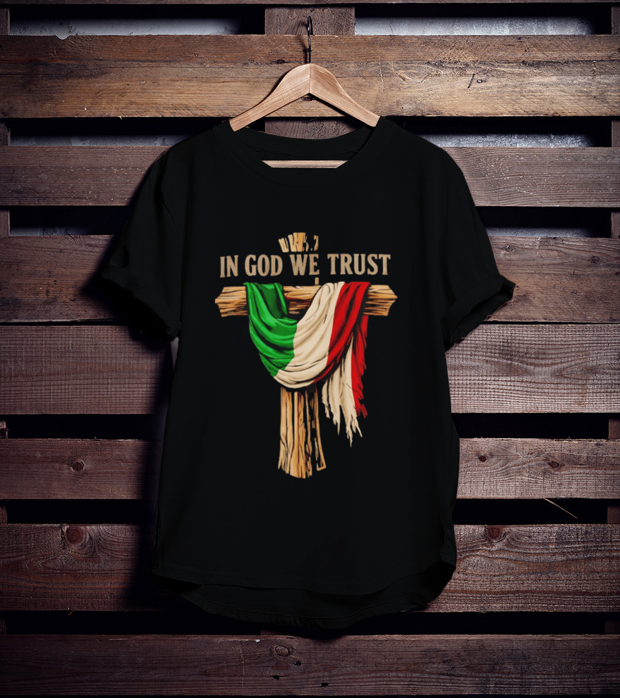 In God We Trust Italian Flag On Cross Jesus Reto T-Shirt