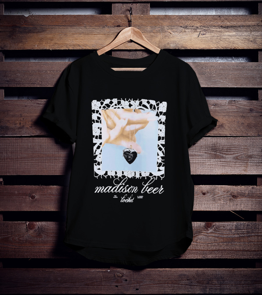 Madison Beer Locket Album 2025 Heart Pendant Motif T-Shirt