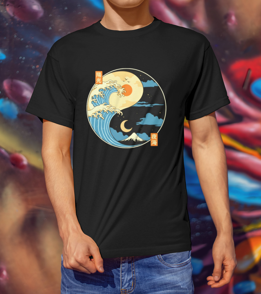 The Great Wave Off Kanagawa And Mount Fuji Yin Yang Sun And Moon Balance T-Shirt