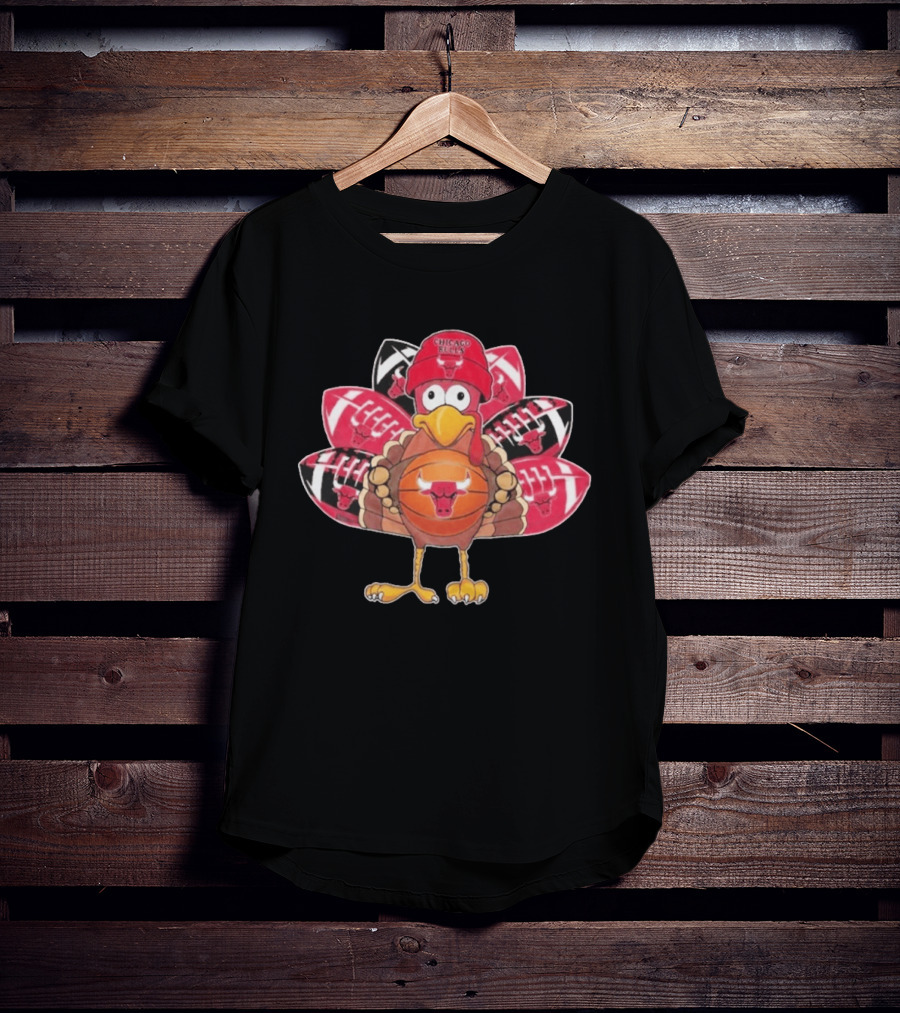 Chicago Bulls Thanksgiving Turkey Basketball Football Fusion T-Shirt