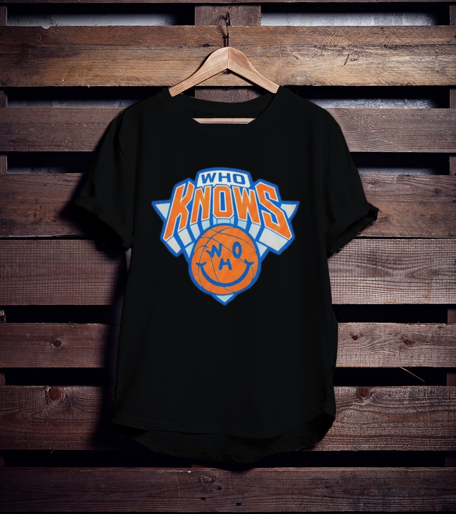 New York Knicks Who Knows Basketball Smiley Face T-Shirt