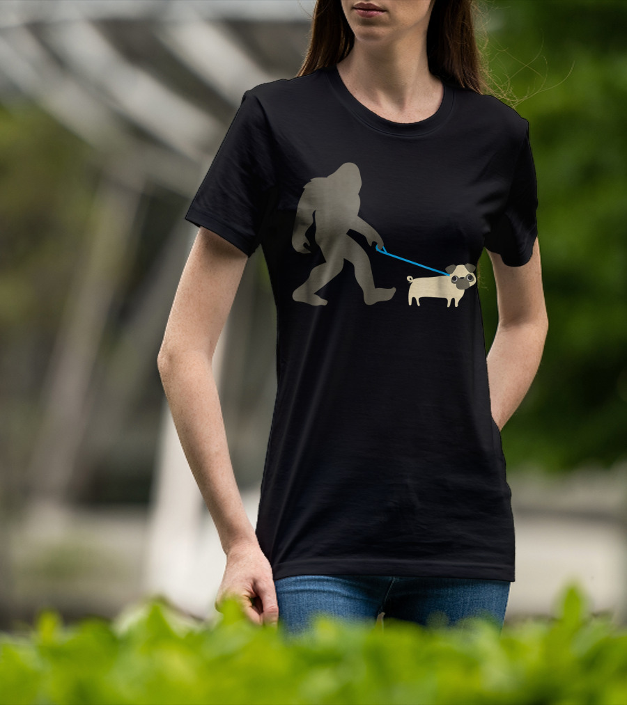Bigfoot Walking Pug Funny Cute Sasquatch Dog Leash T-Shirt