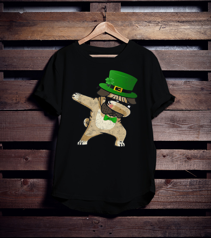 Dabbing Pug With Green Hat For St. Patrick's Day T-Shirt