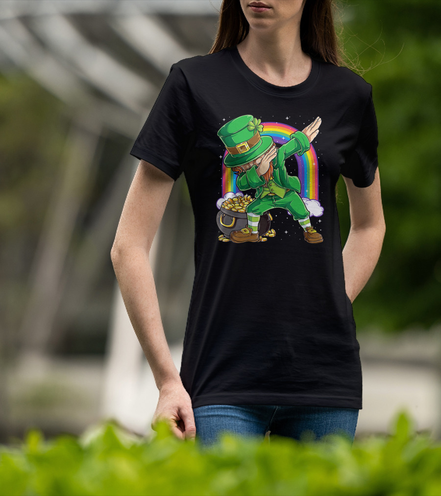 Dabbing Leprechaun St Patricks Day Boys Dab With Pot Of Gold And Rainbow T-Shirt