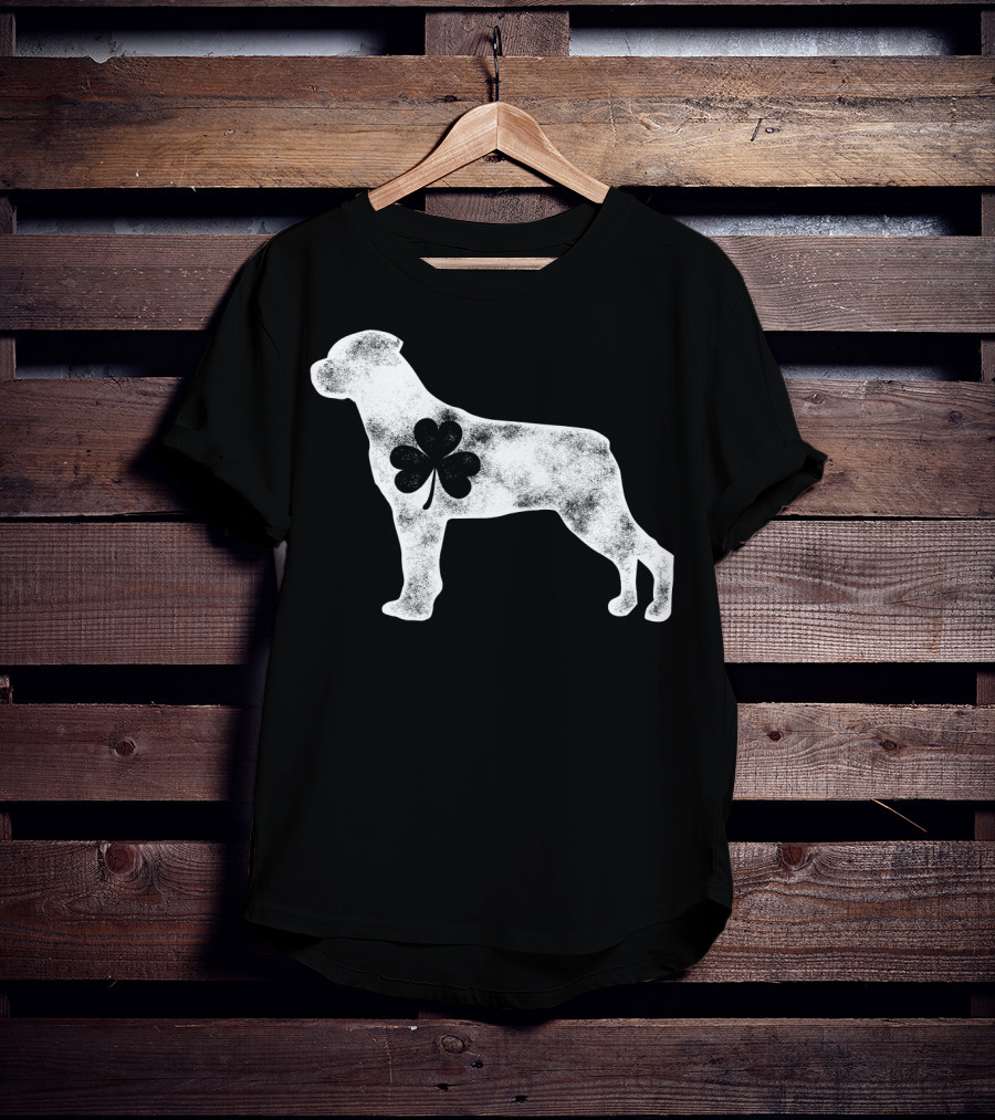 Rottweiler Shamrock St Patricks Day Dog Lover Men T-Shirt