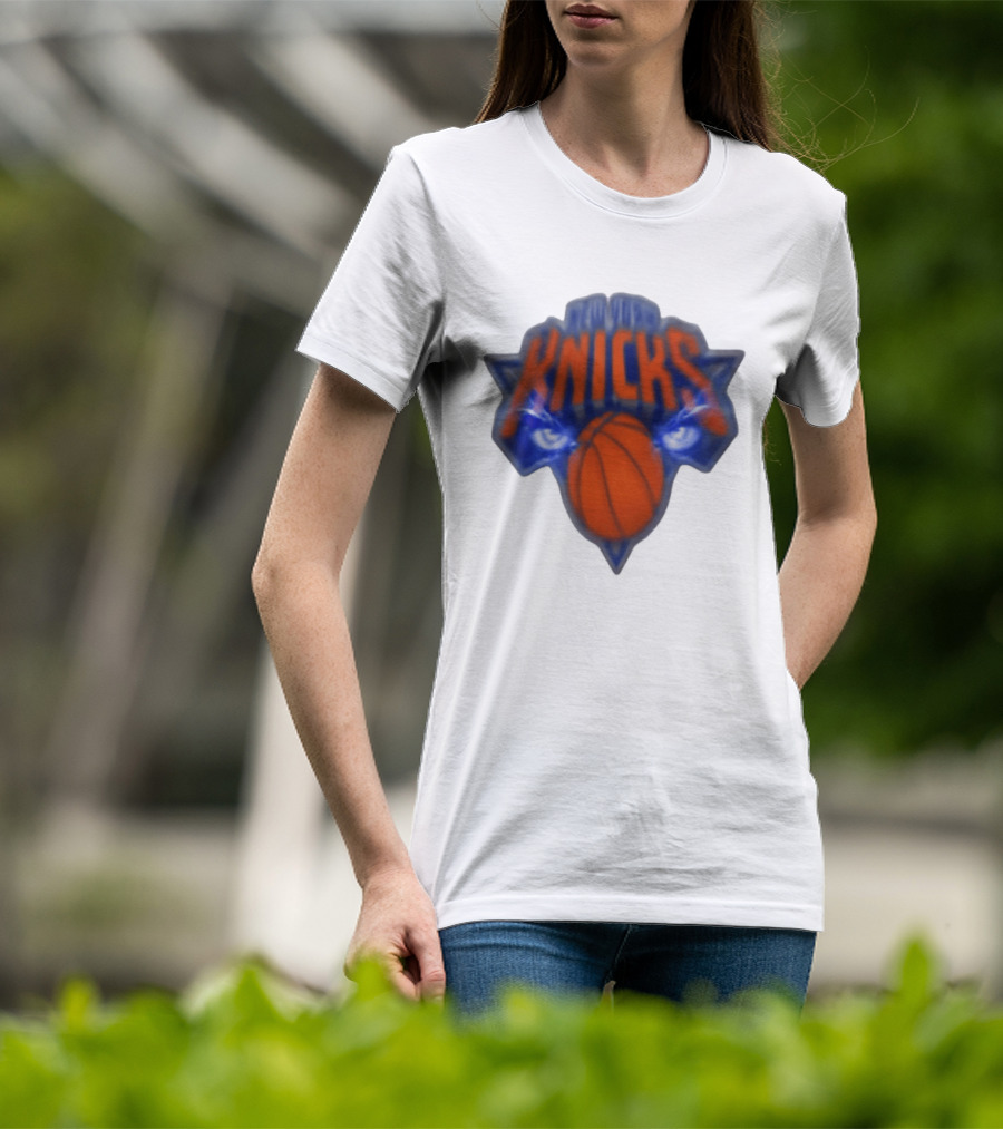 Blurry New York Knicks Basketball With Eye Motif T-Shirt