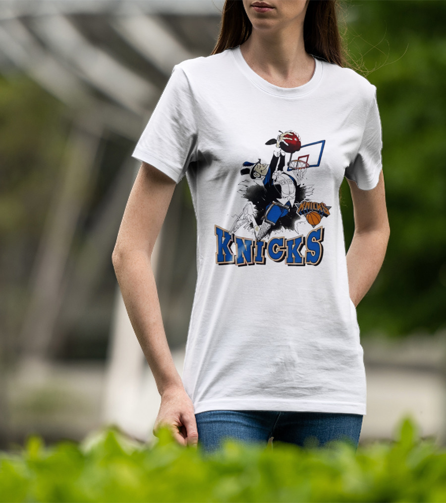 New York Knicks Dunking Red Apple Knicks Text Blue Basketball T-Shirt
