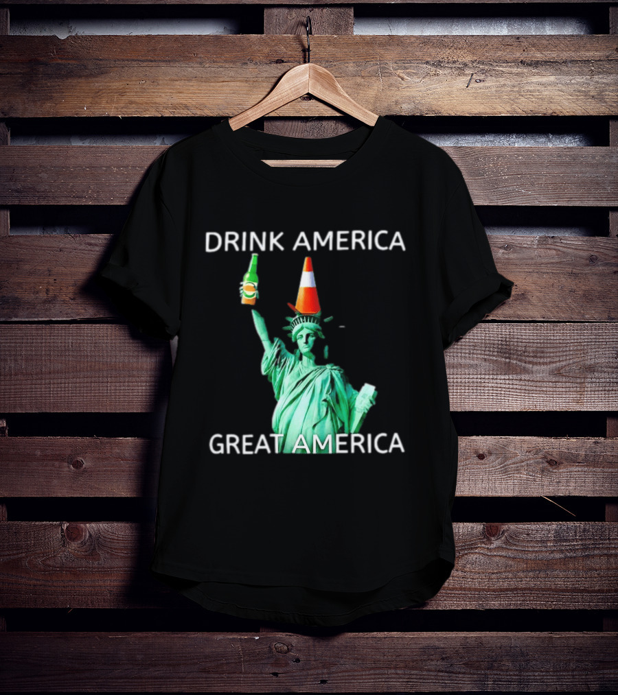 Statue Of Liberty Drink America Great America Traffic Cone Beer Bottle T-Shirt