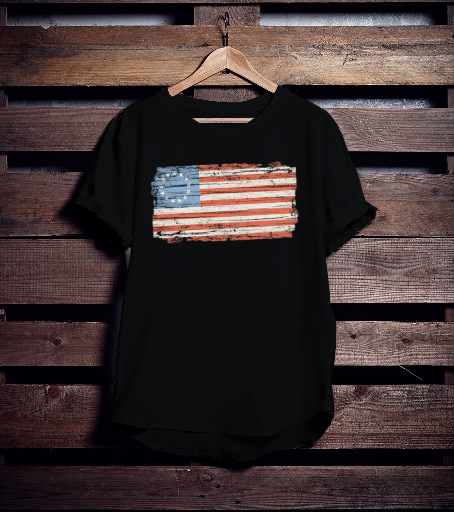 Distressed Vintage Betsy Ross Flag Thirteen Stars Retro Look T-Shirt