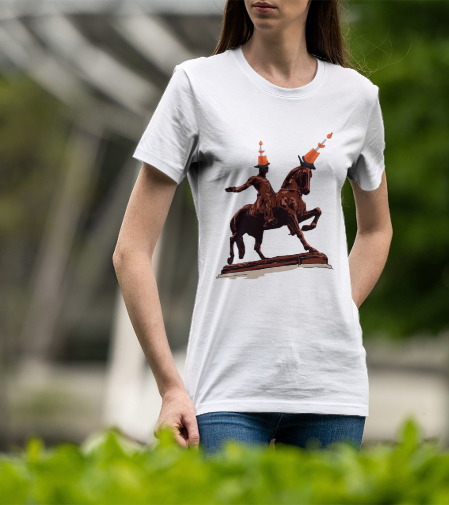 Duke Of Wellington Statue Cone Hat Glasgow Scottish T-Shirt