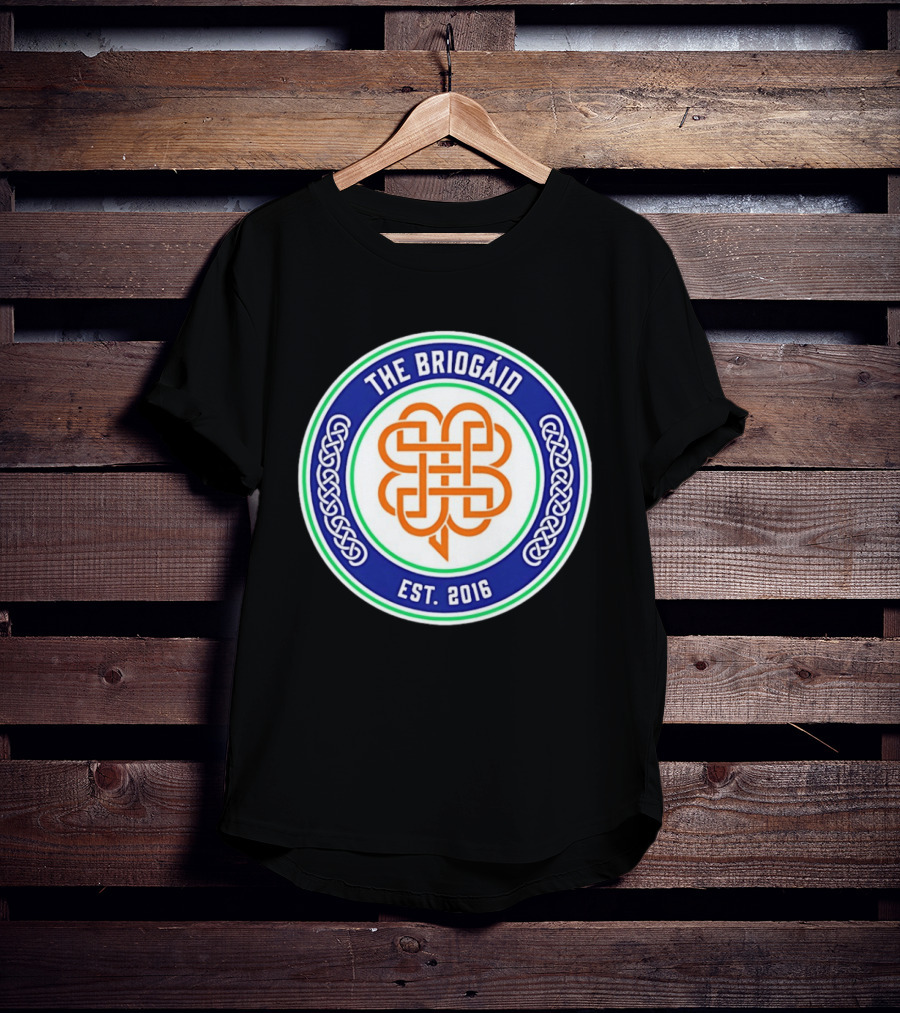 The Briogáid Celtic Knot Emblem EST 2016 T-Shirt