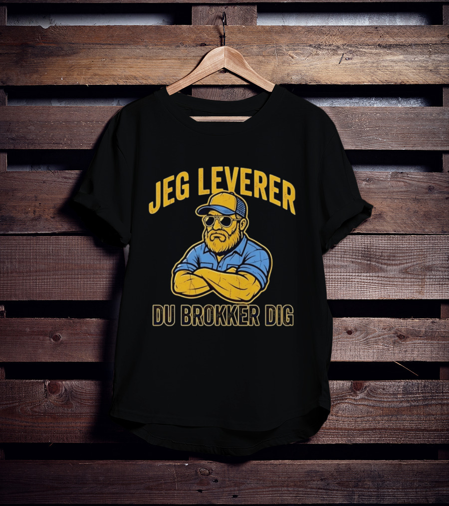 Jeg Leverer Du Brokker Dig Arm Crossed Bearded Guy In Sunglasses And Cap T-Shirt