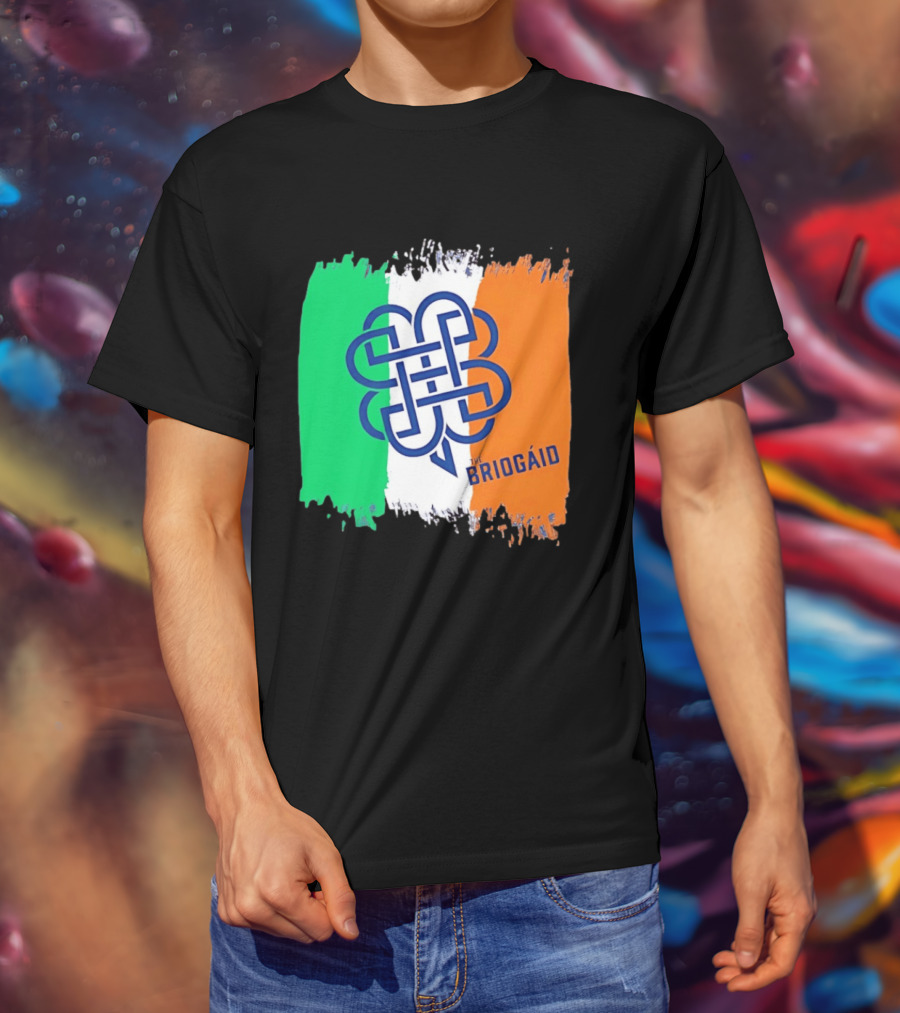 The Briogaid Irish Flag Celtic Knot Clover Ireland Shamrock T-Shirt